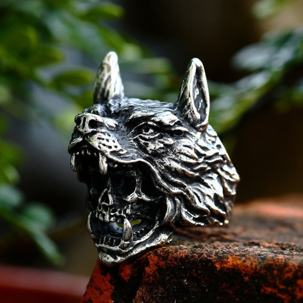[ OVERCLOCK_#01F ] WOLF PELT REBEL SKULL RING