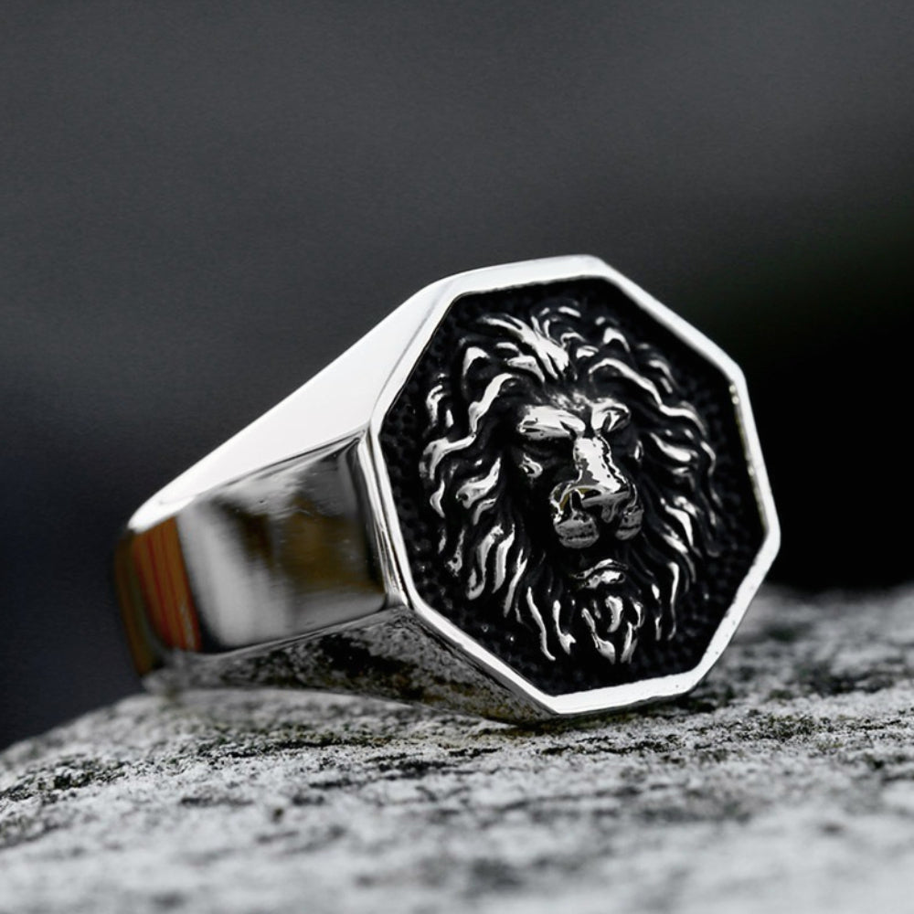 [ KERNEL_x64 ] CYBER LION SHIELD SIGNET RING