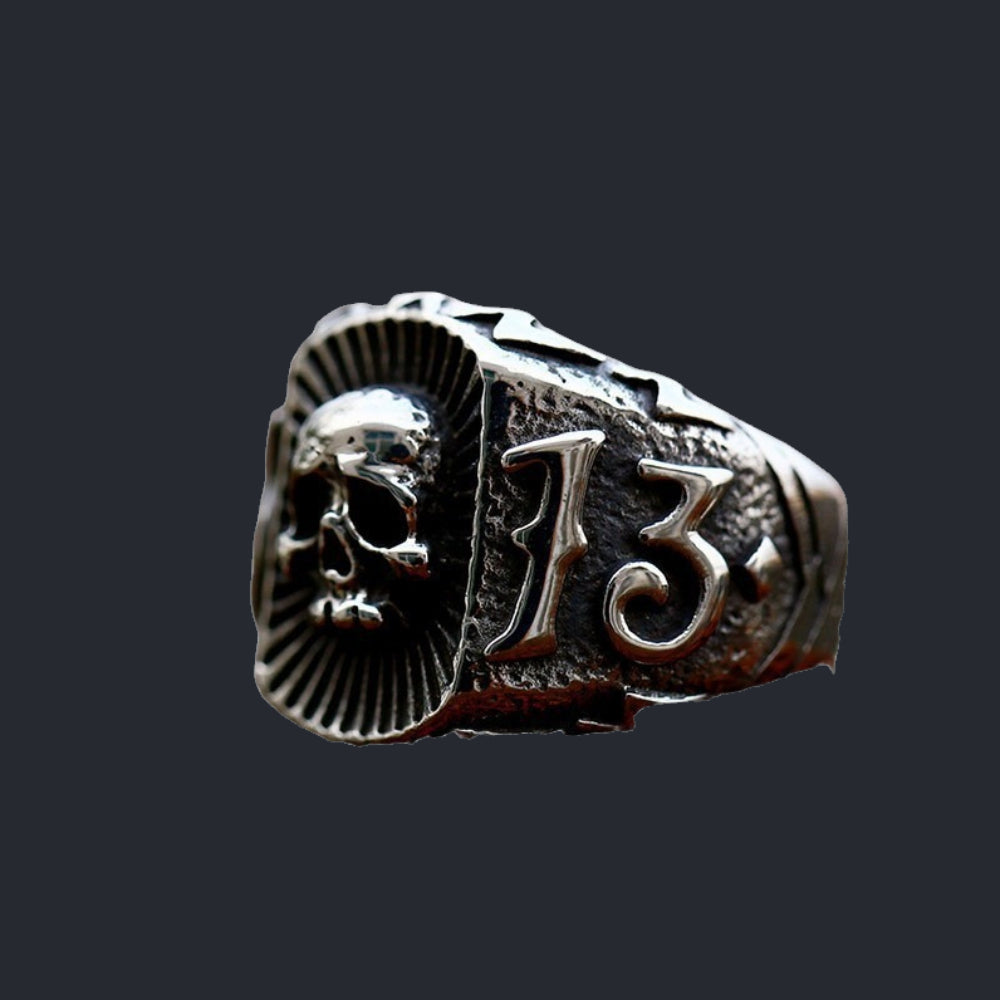 [ LINK_#13X ] LUCKY 13 SKULL SHIELD RING