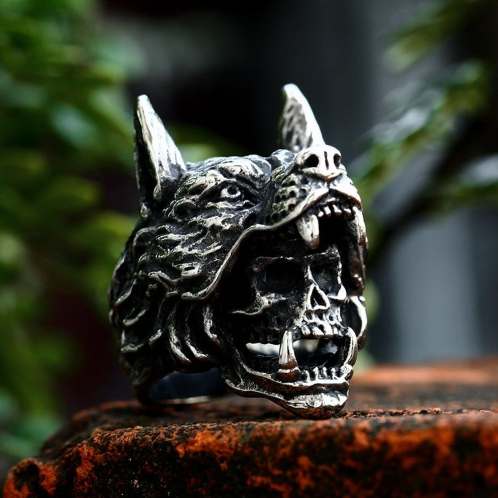 [ OVERCLOCK_#01F ] WOLF PELT REBEL SKULL RING